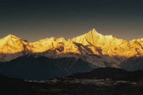 Day 4: Emotional Balance Morning: Meditation for emotional healing and mindfulness. Breakfast: Herbal teas (ashwagandha, brahmi) with light vegetarian meal. Mid-morning: Workshop – "The Role of Aromatherapy in Emotional Well-being." Afternoon: Heart-opening yoga sequence. Evening: Guided imagery session – "Letting Go of Emotional Burdens." Day 5: Deep Relaxation Morning: Gentle Yin Yoga for stress relief. Breakfast: Herbal elixirs with fresh fruit. Mid-morning: Vedic wisdom session – "Balancing the Mind and Senses." Afternoon: Full-body Ayurvedic massage with aromatic oils. Evening: Sound healing and aromatherapy meditation. Day 6: Mind-Body Connection Morning: Yoga session focused on the chakras. Breakfast: Holistic nutrition class – "Foods for Energy and Vitality." Mid-morning: Workshop – "Guided Imagery for Mind-Body Healing." Afternoon: Nature walk with mindfulness exercises. Evening: Breathwork meditation with aromatherapy. Day 7: Energy Rejuvenation Morning: Vinyasa flow yoga for boosting energy. Breakfast: Herbal soups and healing teas. Mid-morning: Reiki healing session. Afternoon: Workshop – "Harnessing the Power of Herbs for Healing." Evening: Candlelit meditation for relaxation. Day 8: Midpoint Reflection and Renewal Morning: Gentle yoga flow for reflection. Breakfast: Seasonal Ayurvedic meal with digestive herbs. Mid-morning: Journaling and group sharing session. Afternoon: Personalized aromatherapy massage. Evening: Guided imagery session – "Renewing Inner Strength." Day 9: Spiritual Exploration Morning: Kundalini yoga for awakening spiritual energy. Breakfast: Herbal teas and sattvic food. Mid-morning: Vedic knowledge session – "Understanding the Self." Afternoon: Aromatherapy workshop – "Blending Scents for Spiritual Practices." Evening: Mantra meditation for spiritual alignment.